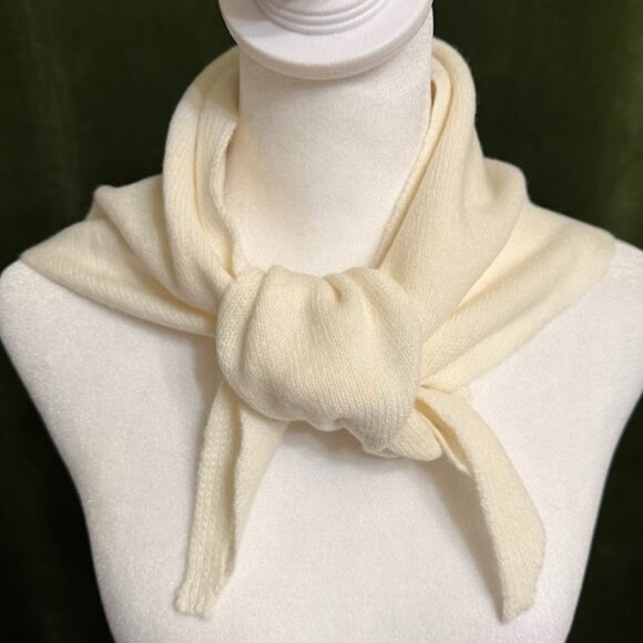 Ivory 100% Wool Shawl Wrap Scarf Soft - Picture 2 of 5